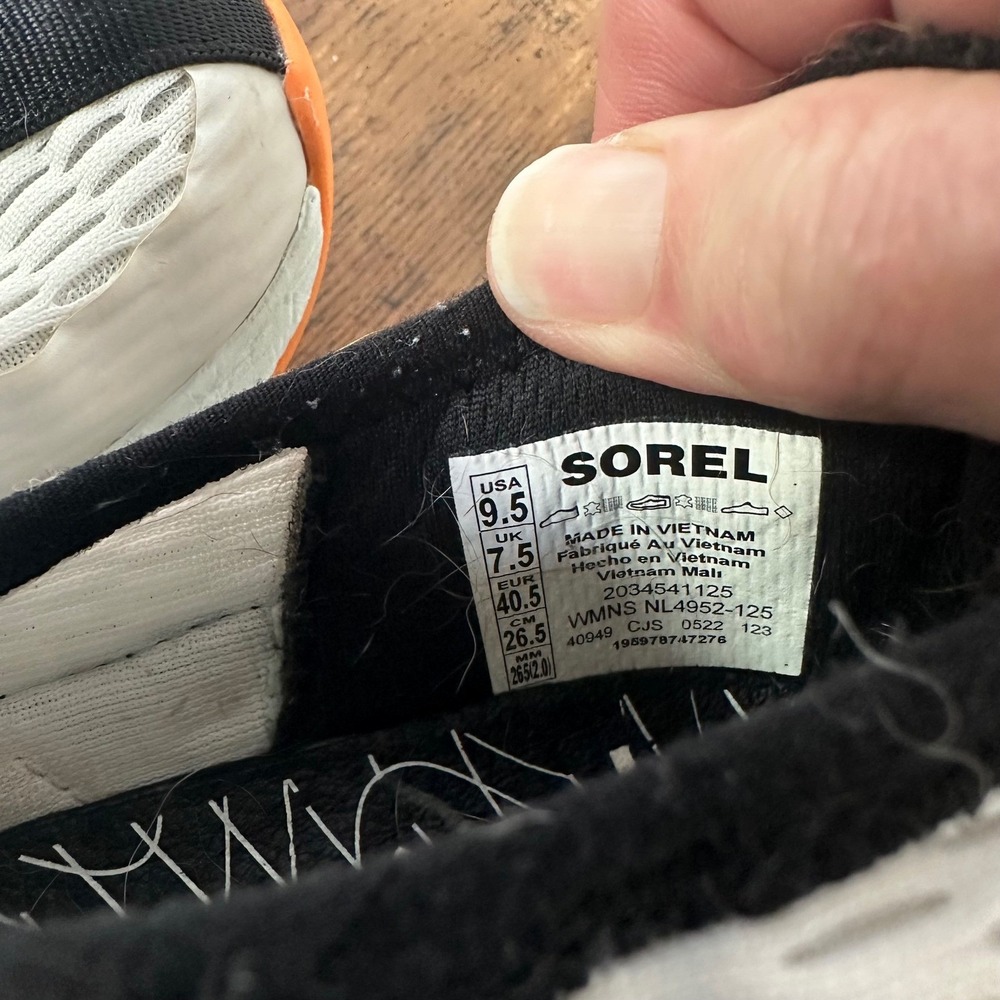 Sorel Kinetic Impact Lace White Black Orange Sneakers Womens Size 9.5 NL4952-125 - Picture 3 of 8